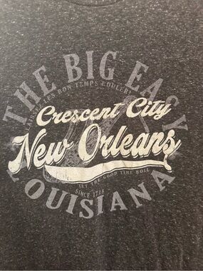 Men’s Large New Orleans Big Easy Short Sleeve Shirt